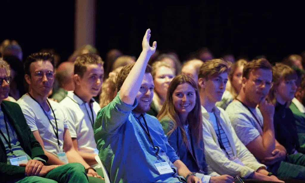 VOO-voorstel armoedebeleid in schoolplan positief ontvangen tijdens werkconferentie